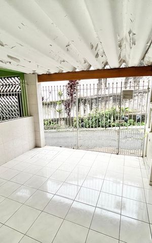 Casa à venda com 106m², 3 quartos e 1 vaga Casa à venda com 106m², 3 quartos e 1 vagaGaragem