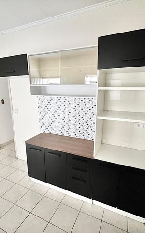 Casa à venda com 106m², 3 quartos e 1 vaga Casa à venda com 106m², 3 quartos e 1 vagaCozinha
