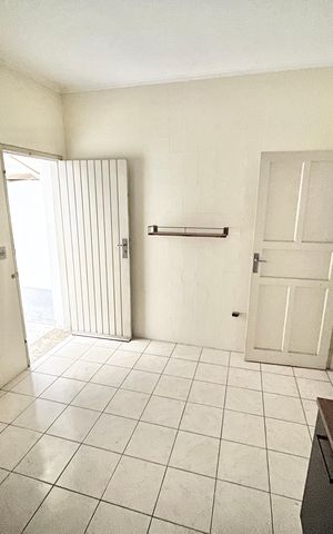 Casa à venda com 106m², 3 quartos e 1 vaga Casa à venda com 106m², 3 quartos e 1 vagaCozinha