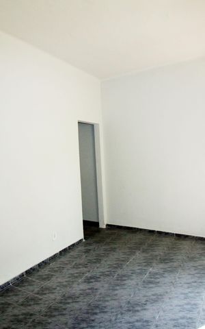 Casa à venda com 48m², 1 quarto e sem vagaSala