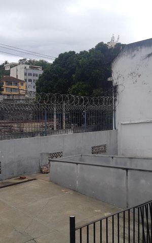 Casa à venda com 320m², 3 quartos e 1 vaga Casa à venda com 320m², 3 quartos e 1 vagaÁrea externa