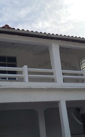 Casa à venda com 320m², 3 quartos e 1 vaga Casa à venda com 320m², 3 quartos e 1 vagaÁrea externa