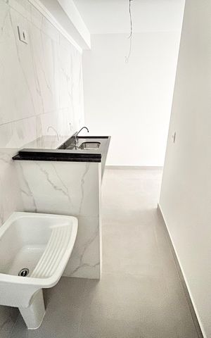 Apartamento à venda com 40m², 2 quartos e sem vaga Apartamento à venda com 40m², 2 quartos e sem vagaCozinha e Área de Serviço