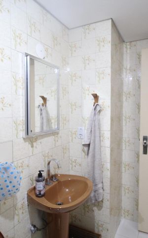 Apartamento à venda com 85m², 2 quartos e sem vagaBanheiro