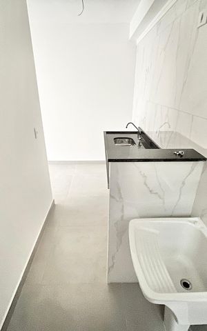 Apartamento à venda com 38m², 2 quartos e sem vaga Apartamento à venda com 38m², 2 quartos e sem vagaCozinha e Área de Serviço