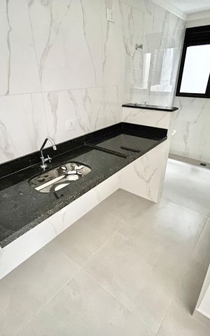 Apartamento à venda com 38m², 2 quartos e sem vaga Apartamento à venda com 38m², 2 quartos e sem vagaCozinha e Área de Serviço