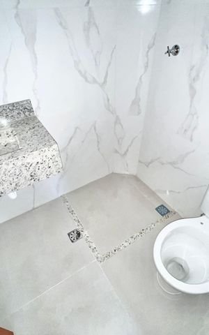 Apartamento à venda com 38m², 2 quartos e sem vaga Apartamento à venda com 38m², 2 quartos e sem vagaBanheiro