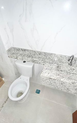Apartamento à venda com 45m², 2 quartos e 1 vaga Apartamento à venda com 45m², 2 quartos e 1 vagaBanheiro da Suíte 1