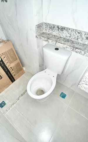 Apartamento à venda com 45m², 2 quartos e 1 vaga Apartamento à venda com 45m², 2 quartos e 1 vagaBanheiro da Suíte 1