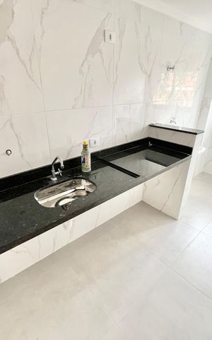 Apartamento para alugar com 45m², 2 quartos e 1 vaga Apartamento para alugar com 45m², 2 quartos e 1 vagaCozinha e Área de Serviço