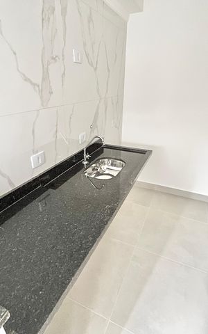 Apartamento para alugar com 40m², 2 quartos e sem vaga Apartamento para alugar com 40m², 2 quartos e sem vagaCozinha e Área de Serviço