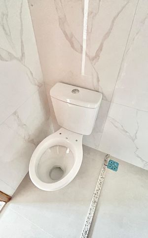 Apartamento à venda com 40m², 2 quartos e sem vaga Apartamento à venda com 40m², 2 quartos e sem vagaBanheiro