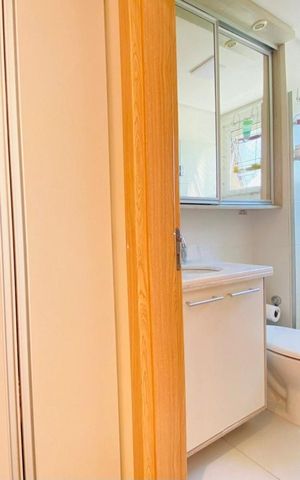 Apartamento à venda com 62m², 2 quartos e 2 vagas Apartamento à venda com 62m², 2 quartos e 2 vagasBanheiro da Suíte