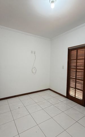 Casa à venda com 114m², 3 quartos e 3 vagasSuíte
