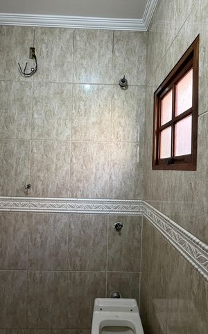 Casa à venda com 114m², 3 quartos e 3 vagasBanheiro Social