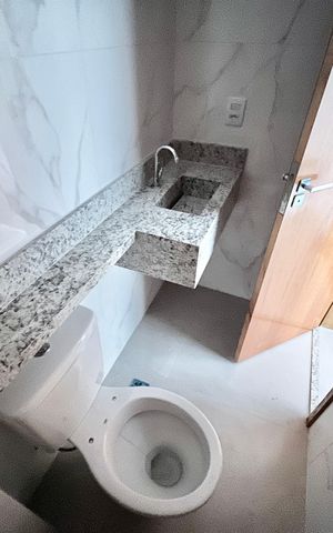 Apartamento à venda com 45m², 2 quartos e 1 vaga Apartamento à venda com 45m², 2 quartos e 1 vagaBanheiro da Suíte 2