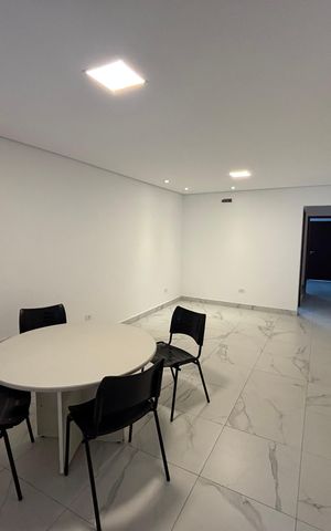 Casa à venda com 125m², 3 quartos e 2 vagas Casa à venda com 125m², 3 quartos e 2 vagasSala