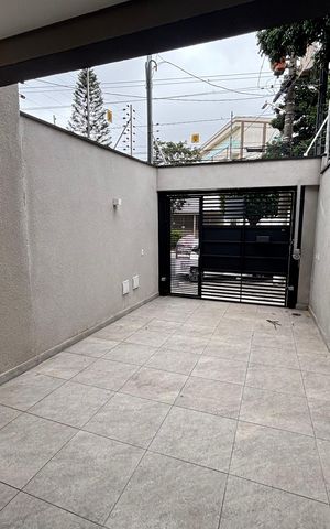 Casa à venda com 125m², 3 quartos e 2 vagas Casa à venda com 125m², 3 quartos e 2 vagasGaragem