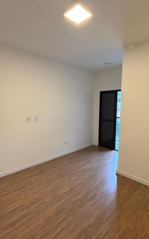 Casa à venda com 125m², 3 quartos e 2 vagas Casa à venda com 125m², 3 quartos e 2 vagasQuarto 3