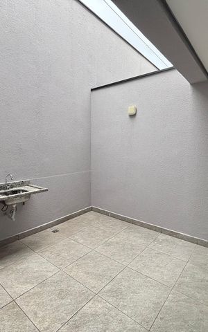 Casa à venda com 125m², 3 quartos e 2 vagas Casa à venda com 125m², 3 quartos e 2 vagasChurrasqueira
