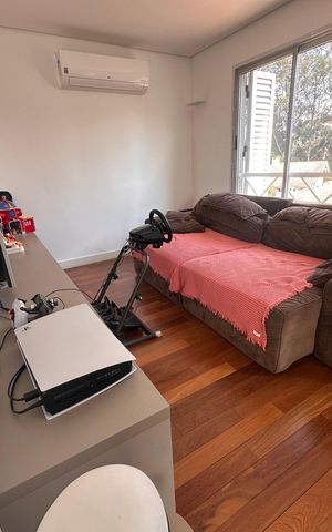 Casa de condomínio à venda com 240m², 4 quartos e 3 vagas Casa de condomínio à venda com 240m², 4 quartos e 3 vagasQuarto de jogos