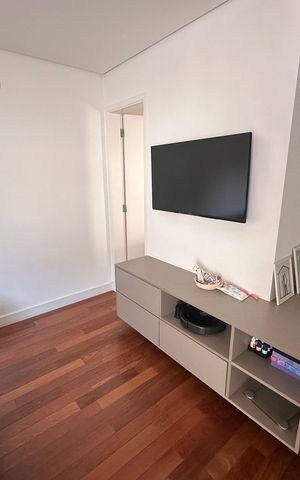 Casa de condomínio à venda com 240m², 4 quartos e 3 vagas Casa de condomínio à venda com 240m², 4 quartos e 3 vagasQuarto 4
