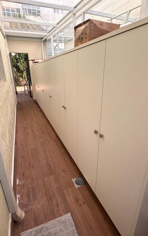 Casa de condomínio à venda com 240m², 4 quartos e 3 vagas