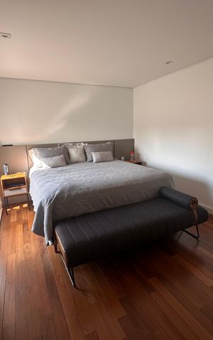 Casa de condomínio à venda com 240m², 4 quartos e 3 vagas Casa de condomínio à venda com 240m², 4 quartos e 3 vagasQuarto 4