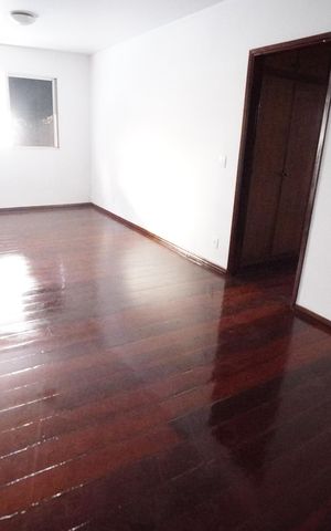 Apartamento para alugar com 120m², 4 quartos e 2 vagas Apartamento para alugar com 120m², 4 quartos e 2 vagasSala