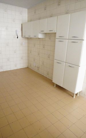 Apartamento para alugar com 120m², 4 quartos e 2 vagas Apartamento para alugar com 120m², 4 quartos e 2 vagasCozinha