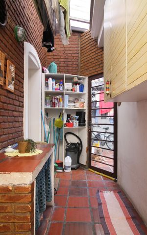 Casa à venda com 264m², 3 quartos e 2 vagasÁrea de Serviço