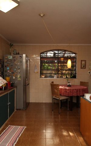 Casa à venda com 264m², 3 quartos e 2 vagasCozinha