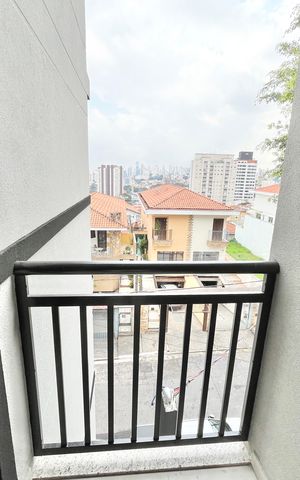 Apartamento à venda com 45m², 2 quartos e 1 vaga Apartamento à venda com 45m², 2 quartos e 1 vagaVaranda