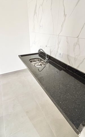 Apartamento à venda com 40m², 2 quartos e sem vagaCozinha e Área de Serviço