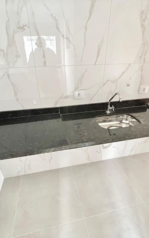Apartamento para alugar com 44m², 2 quartos e 1 vaga Apartamento para alugar com 44m², 2 quartos e 1 vagaCozinha e Área de Serviço