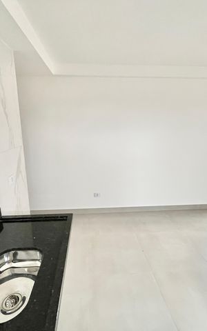 Apartamento à venda com 48m², 2 quartos e 1 vaga Apartamento à venda com 48m², 2 quartos e 1 vagaSala/Cozinha