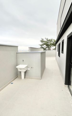 Apartamento à venda com 48m², 2 quartos e 1 vaga Apartamento à venda com 48m², 2 quartos e 1 vagaVaranda