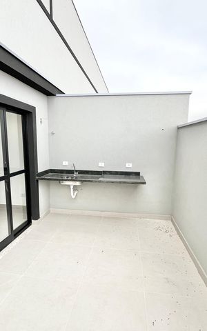Apartamento à venda com 48m², 2 quartos e 1 vaga Apartamento à venda com 48m², 2 quartos e 1 vagaVaranda