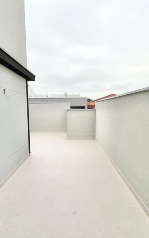 Apartamento à venda com 48m², 2 quartos e 1 vaga Apartamento à venda com 48m², 2 quartos e 1 vagaVaranda