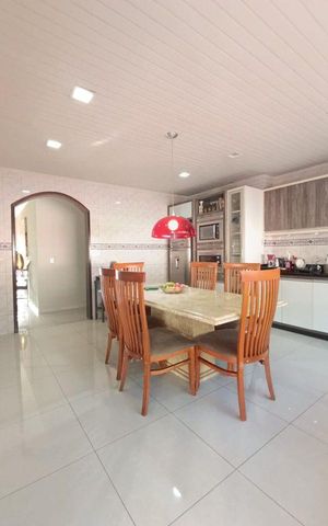 Casa para alugar com 248m², 3 quartos e 7 vagasCozinha