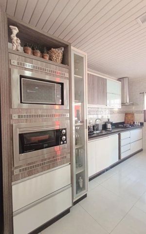 Casa para alugar com 248m², 3 quartos e 7 vagasCozinha