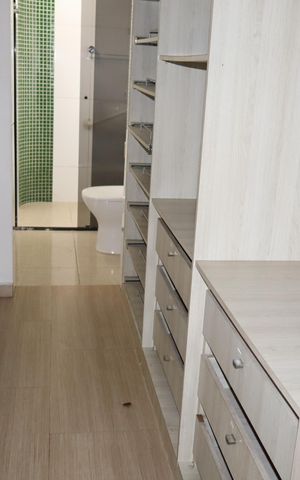 Casa à venda com 158m², 3 quartos e 1 vagaCloset da suíte