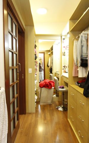 Casa à venda com 360m², 5 quartos e 3 vagasCloset da suíte 3