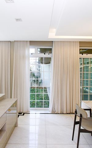 Casa à venda com 360m², 5 quartos e 3 vagasSala