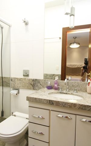 Casa à venda com 360m², 5 quartos e 3 vagasBanheiro do Quarto 4