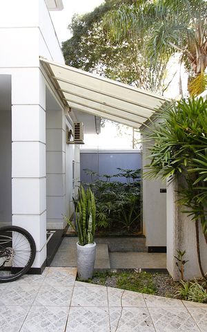 Casa à venda com 360m², 5 quartos e 3 vagasEntrada