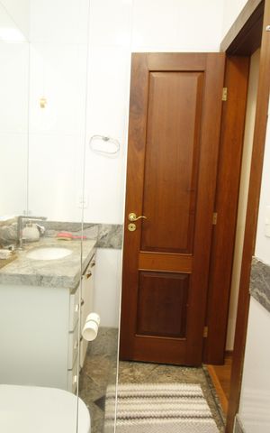 Casa à venda com 360m², 5 quartos e 3 vagasBanheiro do Quarto 3
