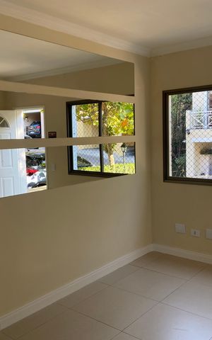 Casa de condomínio à venda com 144m², 2 quartos e 1 vaga Casa de condomínio à venda com 144m², 2 quartos e 1 vagaSala