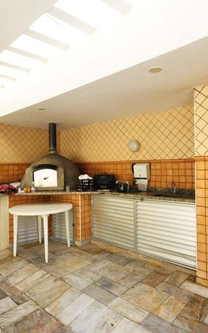 Apartamento à venda com 160m², 3 quartos e 3 vagasChurrasqueira