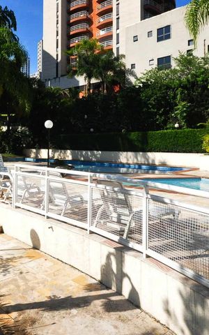 Apartamento à venda com 160m², 3 quartos e 3 vagasPiscina